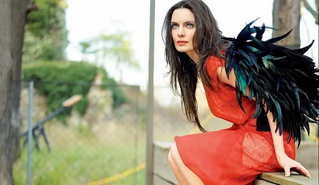 Nil Karaibrahimgil anne oldu